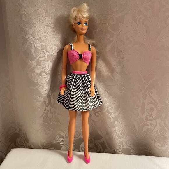 Vintage California Dream Barbie 1987 - Redressed - Picture 4 of 8